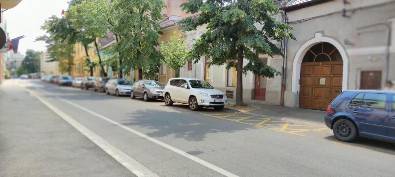 Hysteria Central Flat Oradea Exterior photo